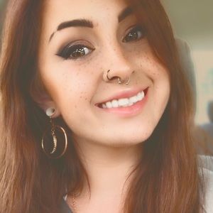 Meet your Posher, Kirstin